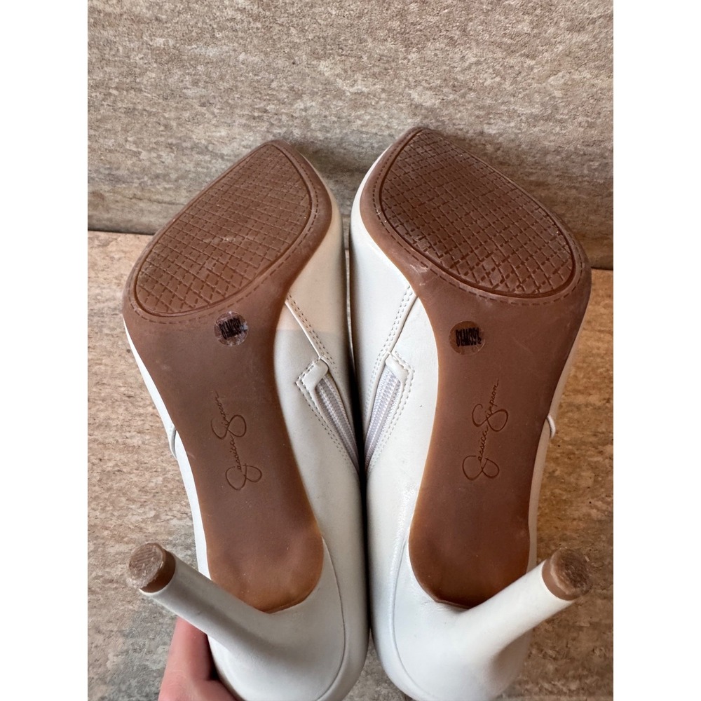 Jessica Simpson Lerona Ivory White Heeled Booties Sexy Glam NYE Going Out Sz 8.5 - Picture 5 of 6